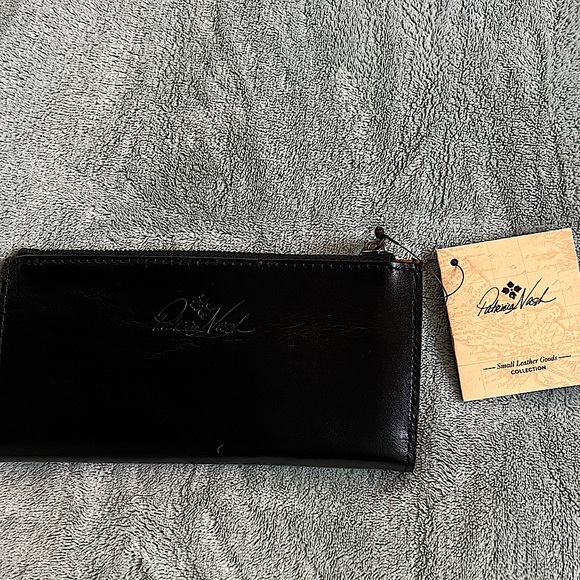 Patricia Nash wallet / card holder - Picture 2 of 3